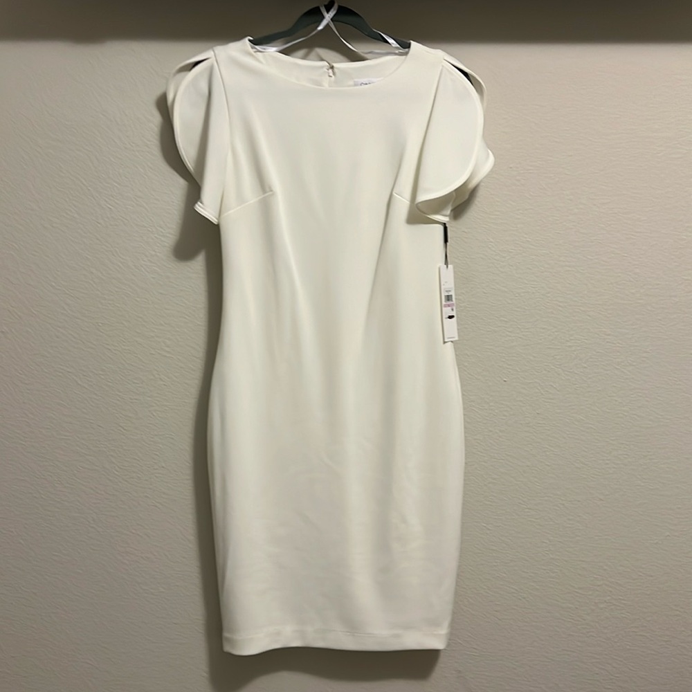 Calvin Klein Size 6 White Dress